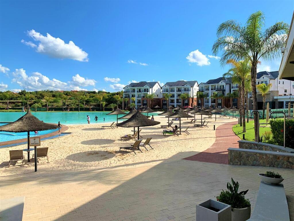 Penthouse 172 At The Blyde Crystal Lagoon Appartement Pretoria-Noord Buitenkant foto