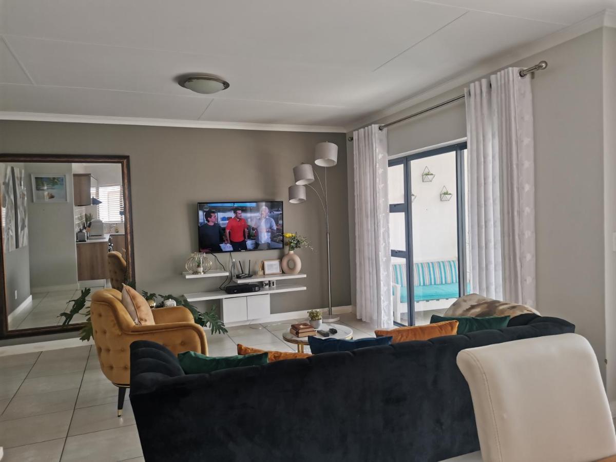 Penthouse 172 At The Blyde Crystal Lagoon Appartement Pretoria-Noord Buitenkant foto